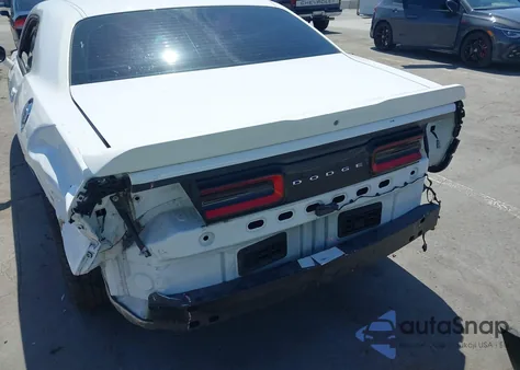 2015 Dodge Challenger Sxt z USA, uszkodzony, nr VIN 2C3CDZAG0FH805281